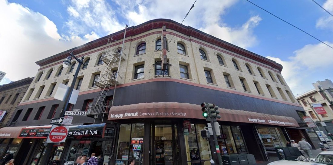 San Francisco, California, United States 1 - 18528278