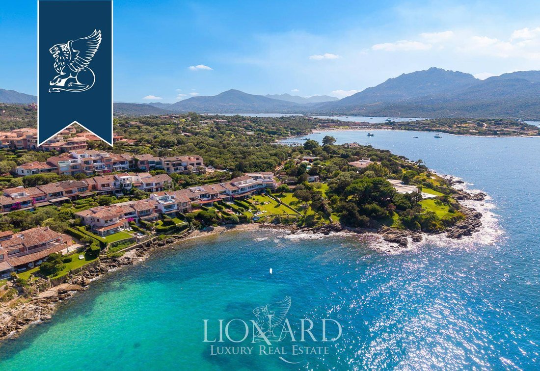 Villa in Porto Rotondo, Olbia, Sardinia 3 - 18529878