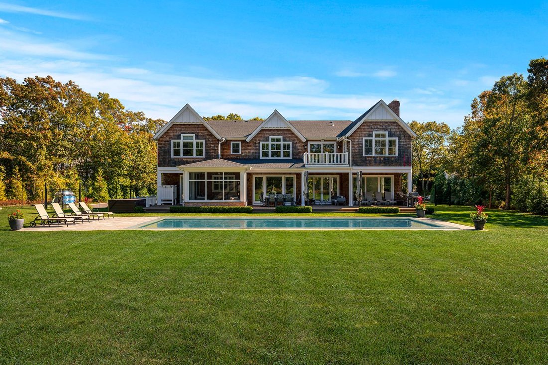 House in Quogue, New York, United States 1 - 18528030