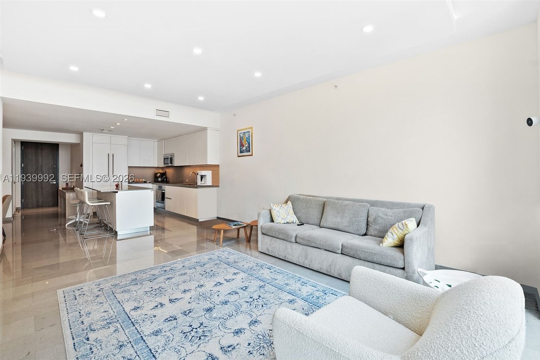 Condo in Miami, Florida, United States 3 - 16889430