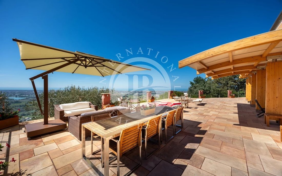 Villa in Compitese, Capannori, Tuscany 2 - 18526594