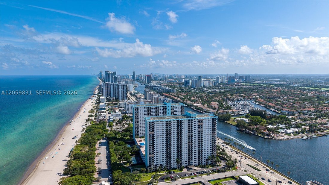 Condo in Hollywood, Florida, United States 1 - 18528846