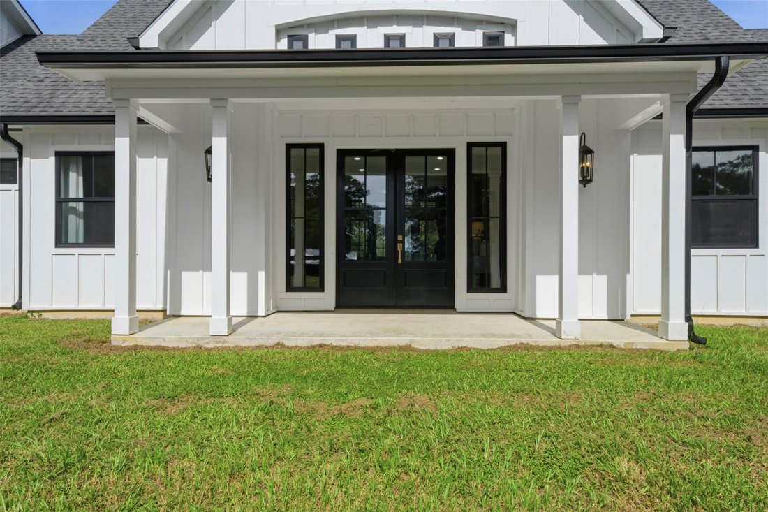 House in Anahuac, Texas, United States 3 - 18528109