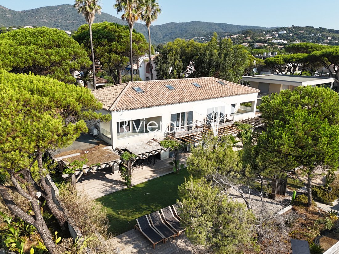 Estate in Nord, Cavalaire-sur-Mer, France 2 - 18526116