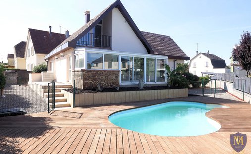 Maison à Nord, Saint-Louis, France 1