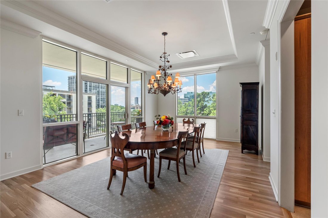 Condo in Houston, Texas, United States 5 - 18528139