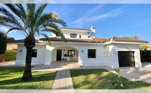 Villa in Cabo Roig, Orihuela, Valencian Community 1