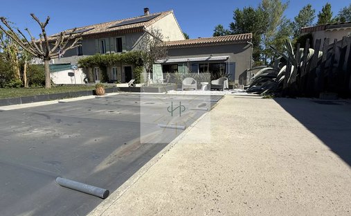 House in Catalins-Gondole, Montelimar, France 1