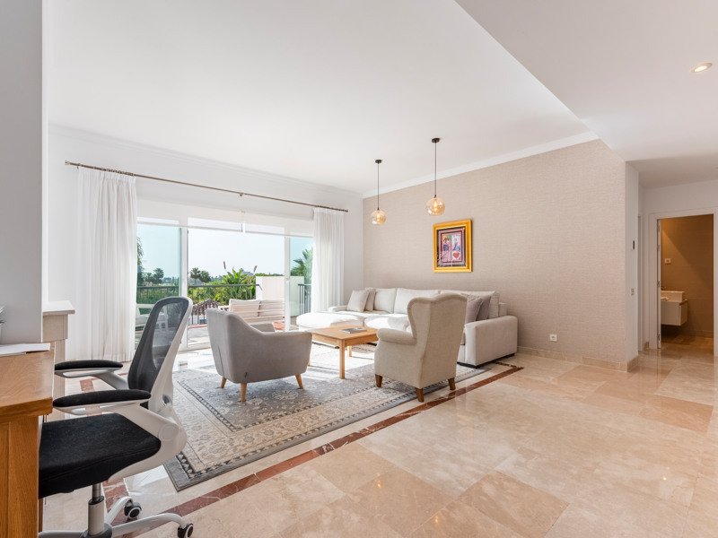 Apartment in Benahavis, Andalusia, Spain 4 - 18529347