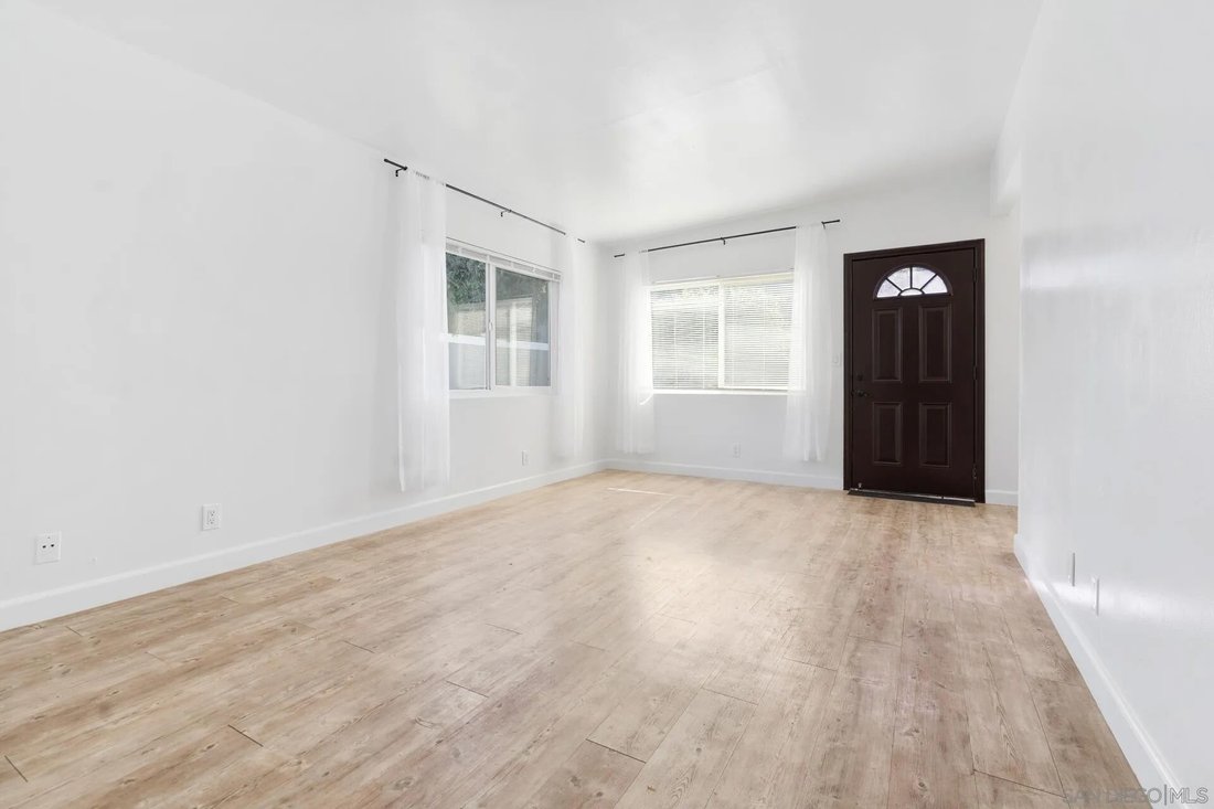 Imperial Beach, California, United States 3 - 18529220