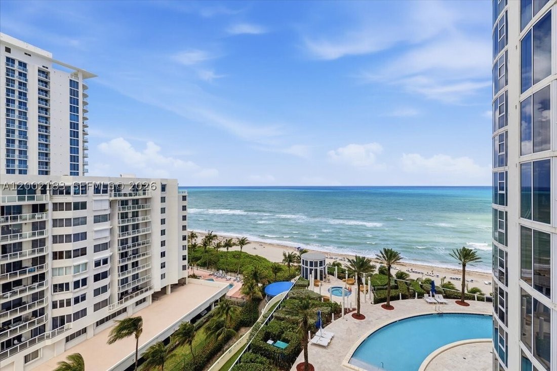 Condo in Sunny Isles Beach, Florida, United States 2 - 17705395