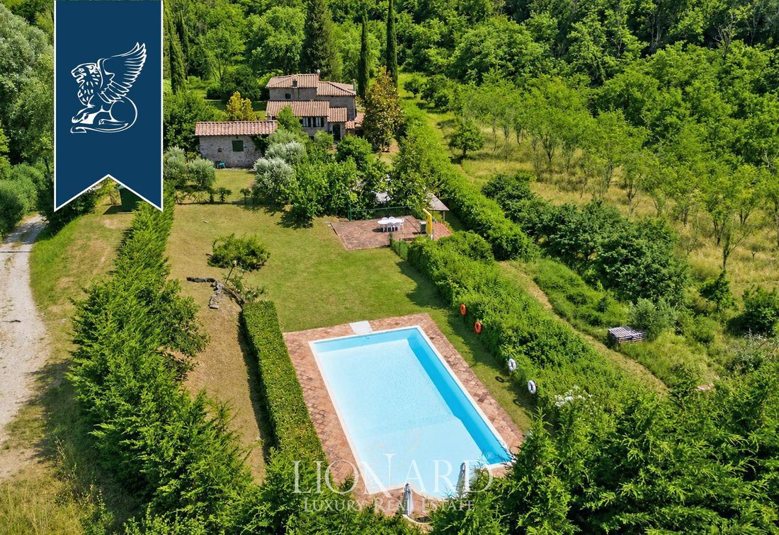 Villa in Gaiole in Chianti, Tuscany, Italy 1 - 18529560