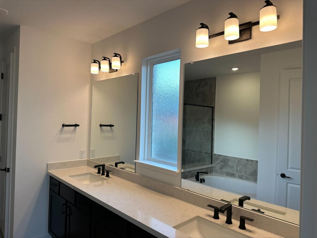 House in Georgetown, Texas, United States 4 - 17665620