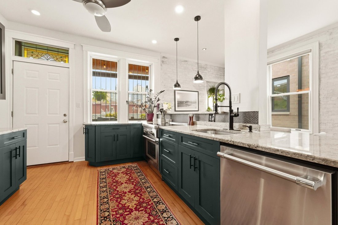 Condo in Chicago, Illinois, United States 2 - 18528979