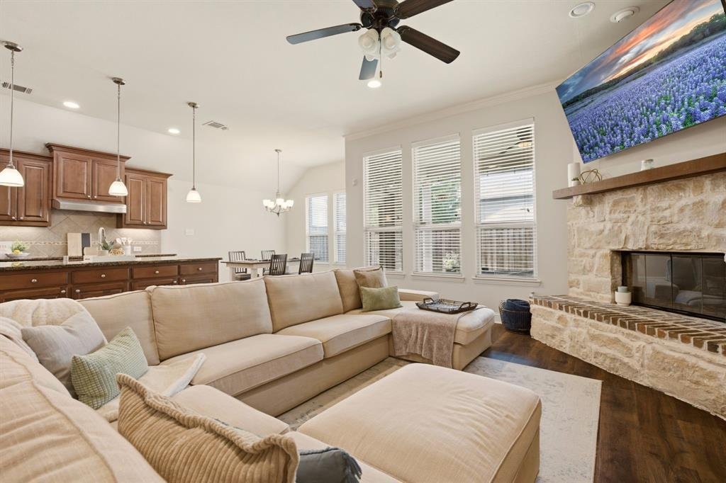 House in Frisco, Texas, United States 4 - 18527805