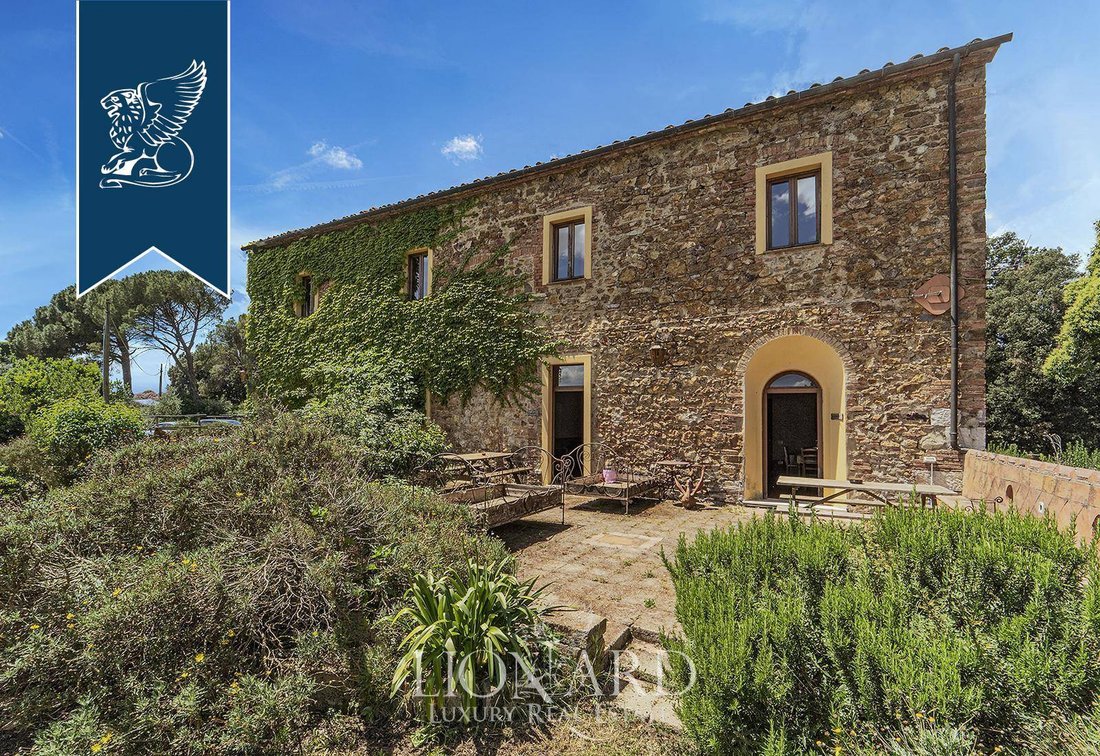 Villa in Roccastrada, Tuscany, Italy 5 - 18529611