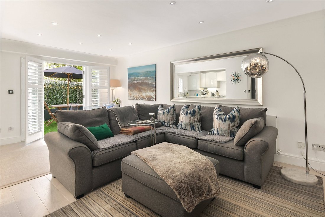 Apartment in Ladbroke Grove, Kensington And Chelsea, England 3 - 18526015