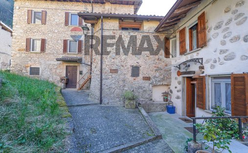 Maisons de campagne à Città Alta, Bergame, Lombardie 1