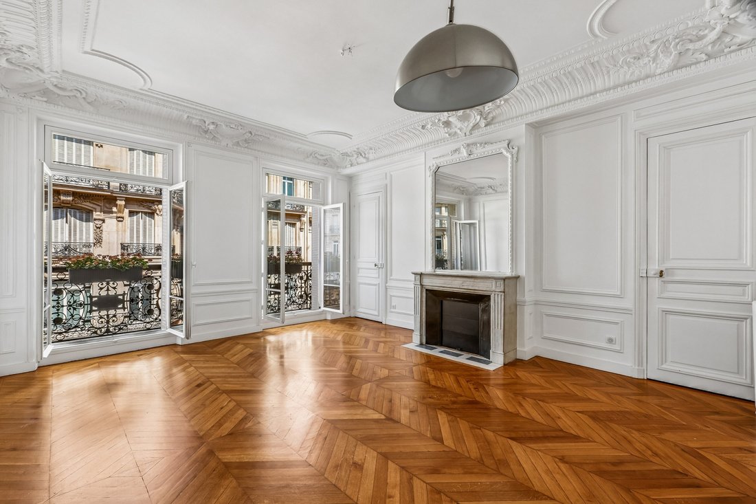 Apartment in Hoche-Friedland, Paris 8e Arrondissement, Paris 1 - 18530054