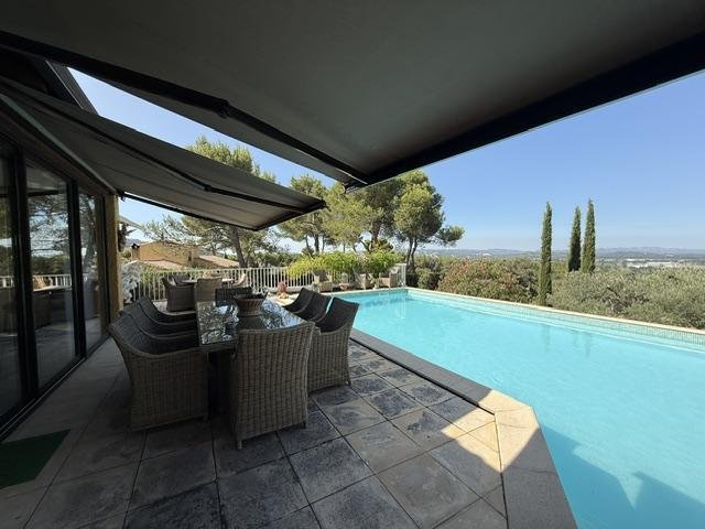 Casa a Taillades, Provenza-Alpi-Costa Azzurra, Francia 4 - 18526313