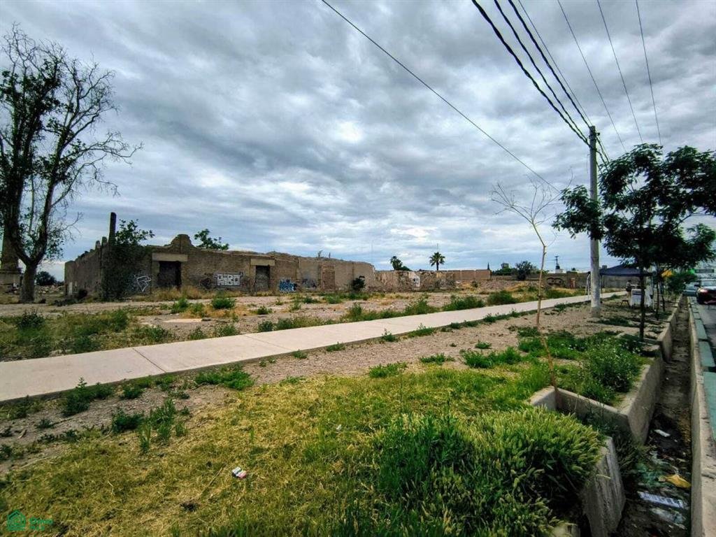 Land in Guaymallén, Mendoza Province, Argentina 1 - 17811042