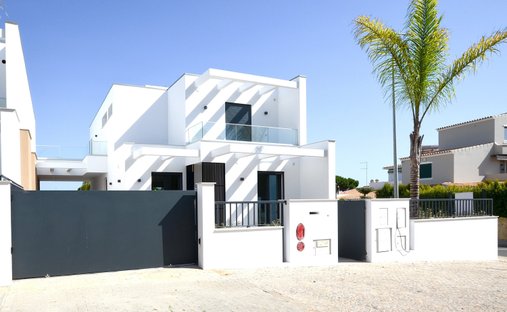 House in Quarteira, Algarve, Portugal 1