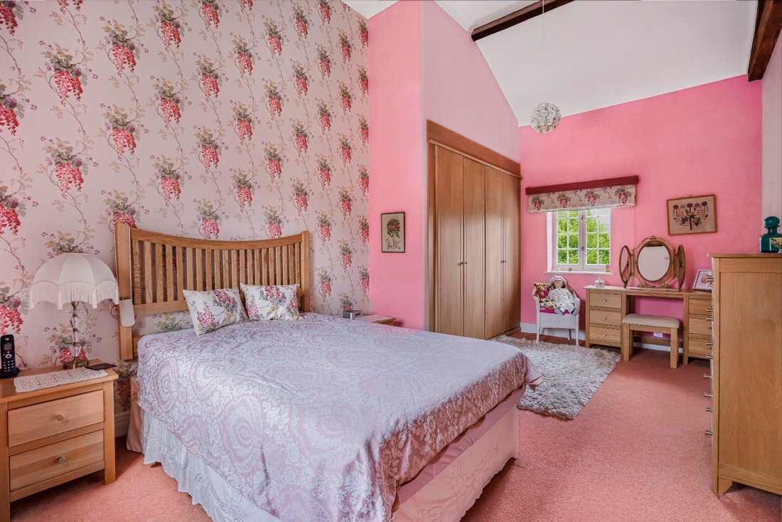 House in Thame, England 4 - 18525997