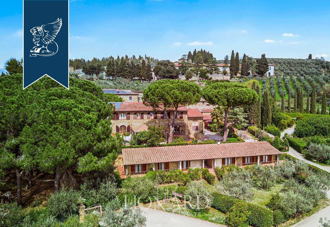 Villa in Poggibonsi, Tuscany, Italy 2 - 18529622