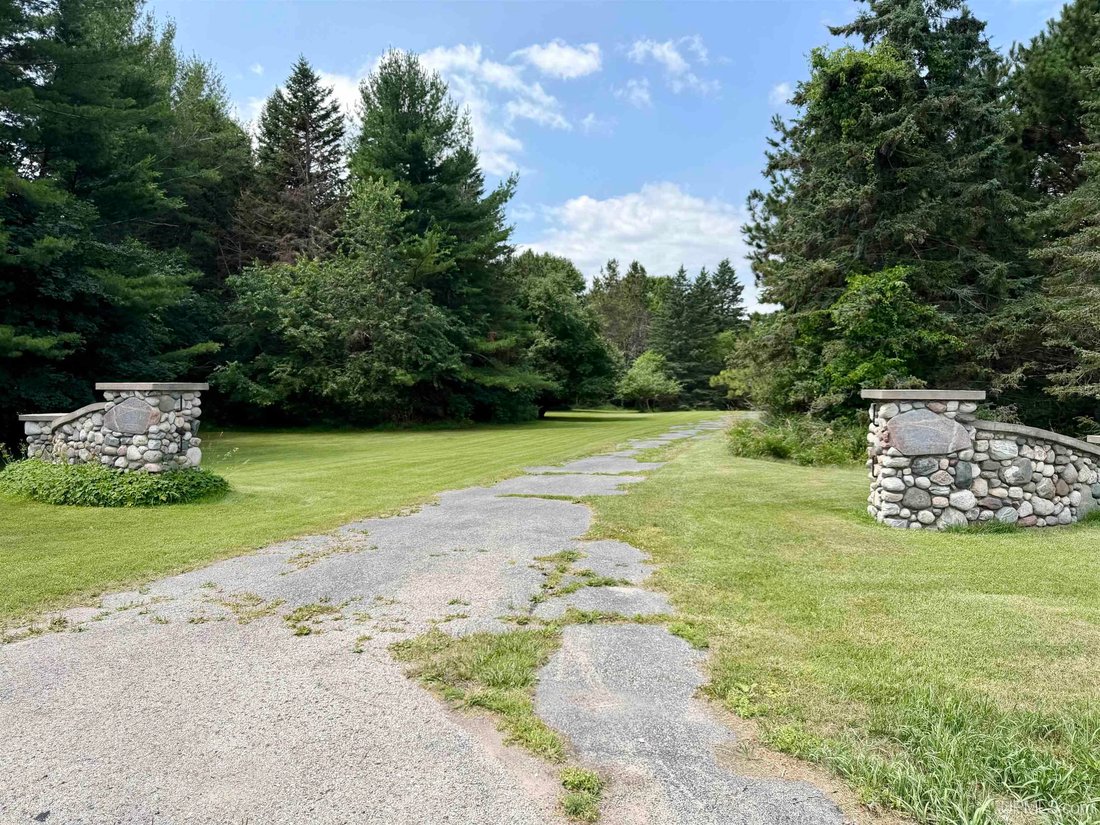 House in Garden, Michigan, United States 4 - 18528768