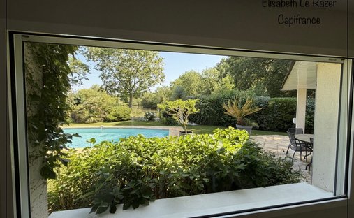 House in La Dezière-L'Etang, Avrillé, France 1