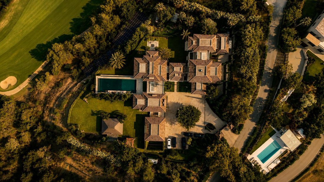 Villa a La Zagaleta, Benahavís, Andalusia 1 - 18508932