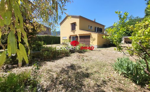 House in Solliès-Toucas, Provence-Alpes-Côte d'Azur, France 1