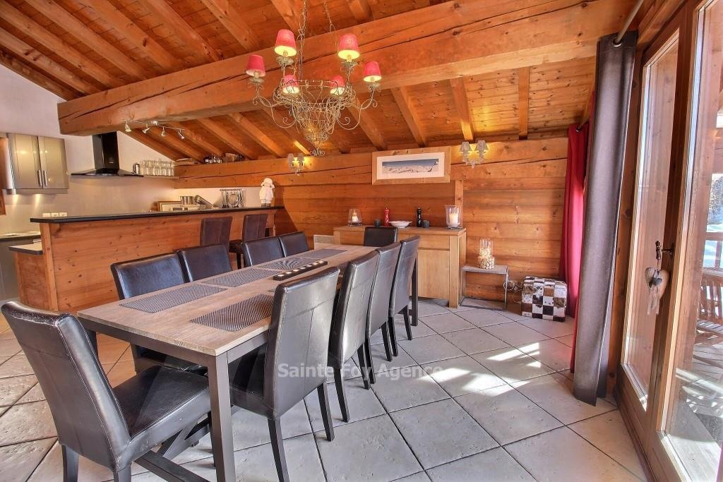 Chalet in Sainte-Foy-Tarentaise, Auvergne-Rhône-Alpes, France 4 - 18530372