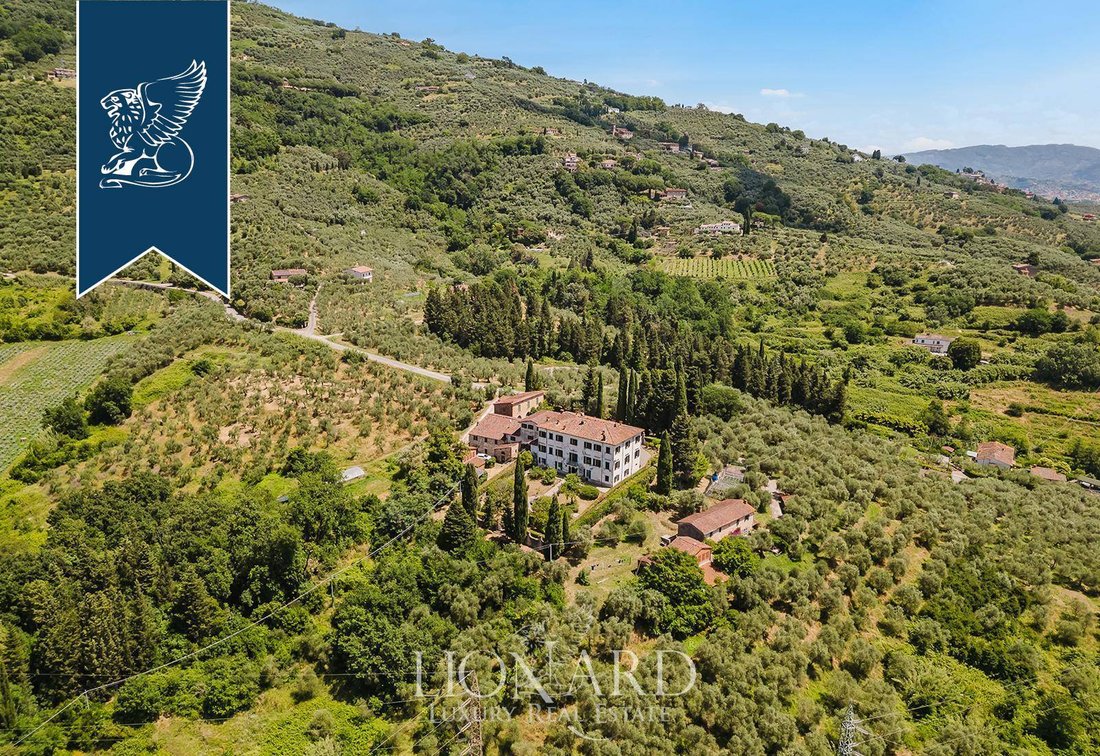 Villa in Uzzano, Tuscany, Italy 3 - 18529607