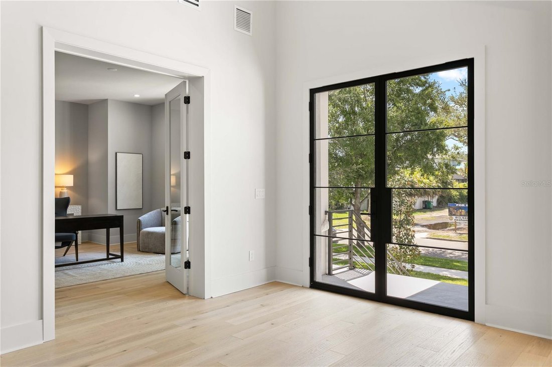 House in Tampa, Florida, United States 5 - 18528320