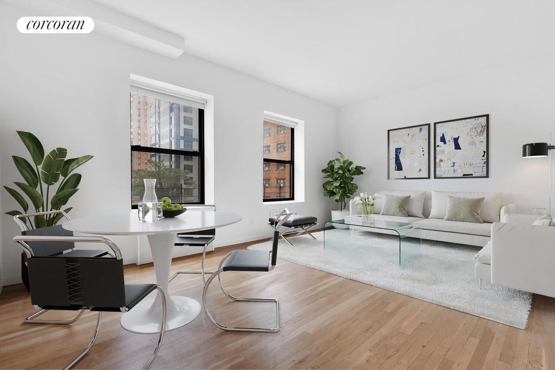 Co Op in New York, New York, United States 1 - 17895092