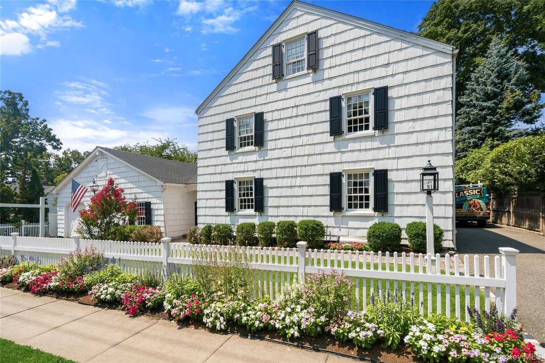 House in Syosset, New York, United States 2 - 18515055