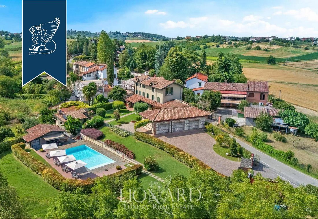 Villa in Rosignano Monferrato, Piedmont, Italy 1 - 18529797