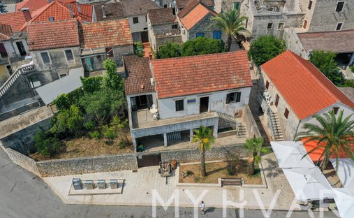 House in Vrboska, Split-Dalmatia County, Croatia 1