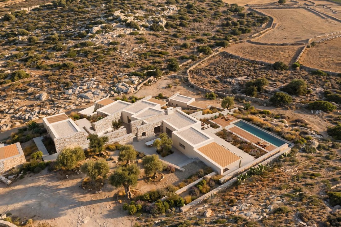 Villa in Paros, Aegean, Greece 2 - 18526010