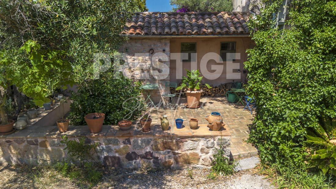 House in Hyeres, Provence-Alpes-Côte d'Azur, France 4 - 18526285