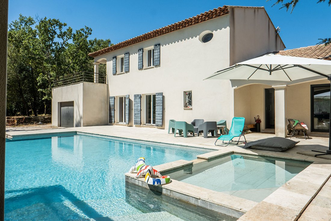 Villa à Méounes-lès-Montrieux, Provence-Alpes-Côte d'Azur, France 1 - 18529920