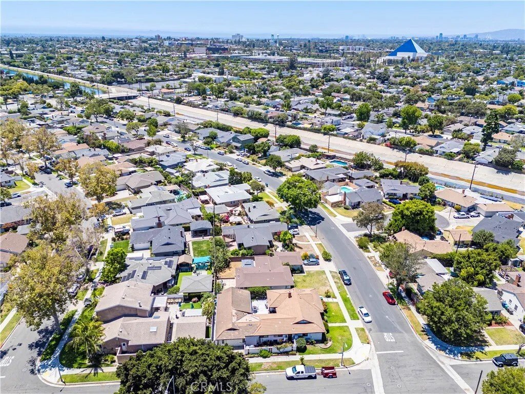 Condo in Signal Hill, California, United States 5 - 18506388