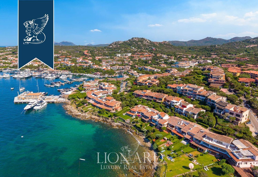 Villa in Porto Rotondo, Olbia, Sardinia 4 - 18529878