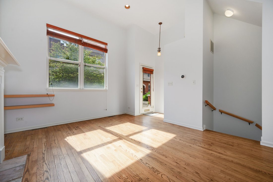 House in Chicago, Illinois, United States 5 - 18527297
