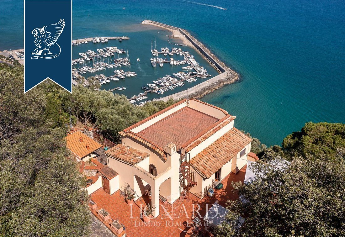 Villa in San Felice Circeo, Lazio, Italy 5 - 18529575