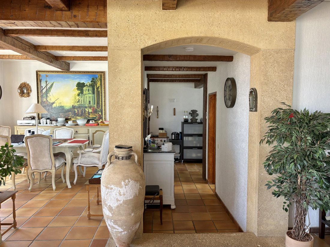 Villa in Hyeres, Provence-Alpes-Côte d'Azur, France 4 - 18526185