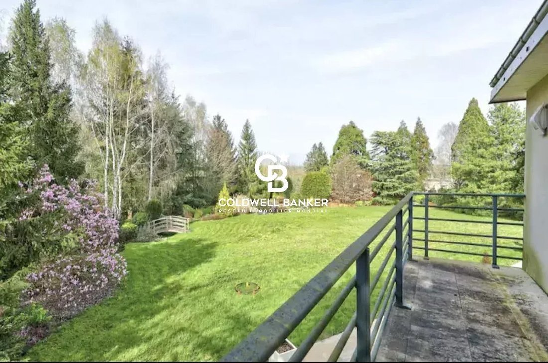 Estate in Anet, Centre-Val de Loire, France 4 - 18526673