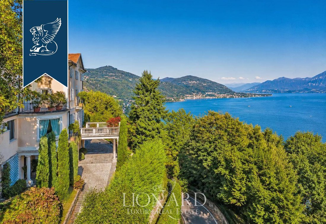 Villa in Arona, Piedmont, Italy 3 - 11719419