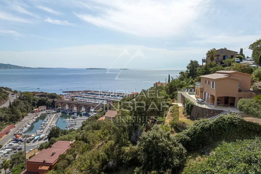 House in Mandelieu-la-Napoule, Provence-Alpes-Côte d'Azur, France 2 - 14136515